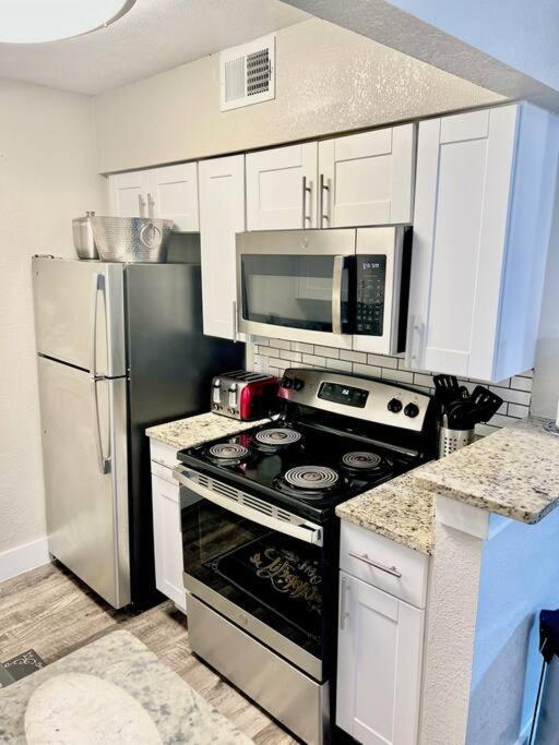 Lovely 2-Bedroom Condo Next To At&T Stadium Arlington Extérieur photo