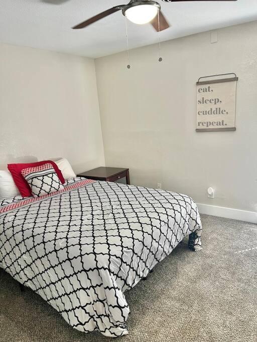 Lovely 2-Bedroom Condo Next To At&T Stadium Arlington Extérieur photo